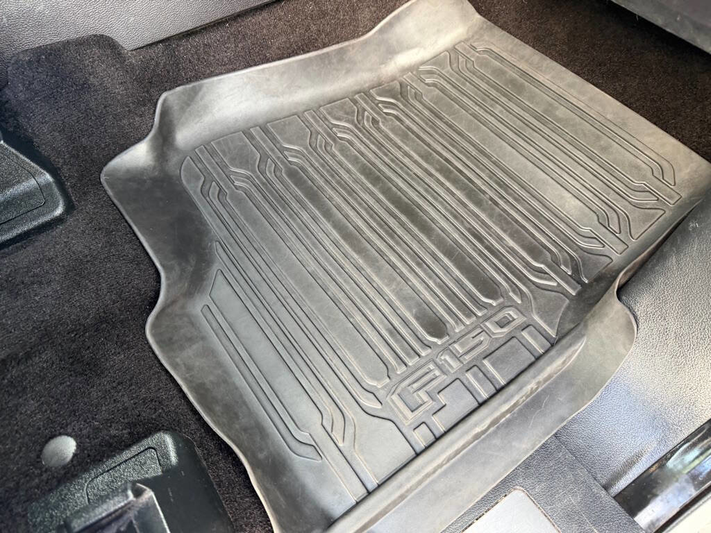 Used 2017 Ford F150 Platinum w/ Equipment Group 701A Luxury AWD/4WD image 63