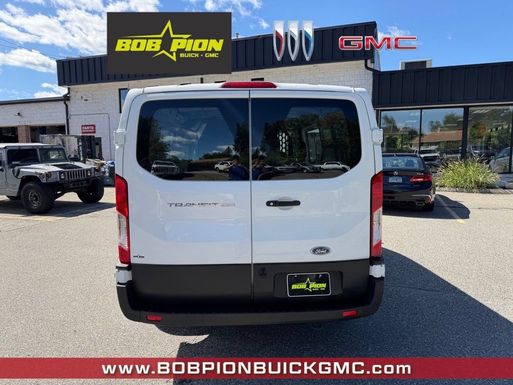Used 2025 Ford Transit 250 Low Roof w/ Exterior Upgrade Package RWD image 4