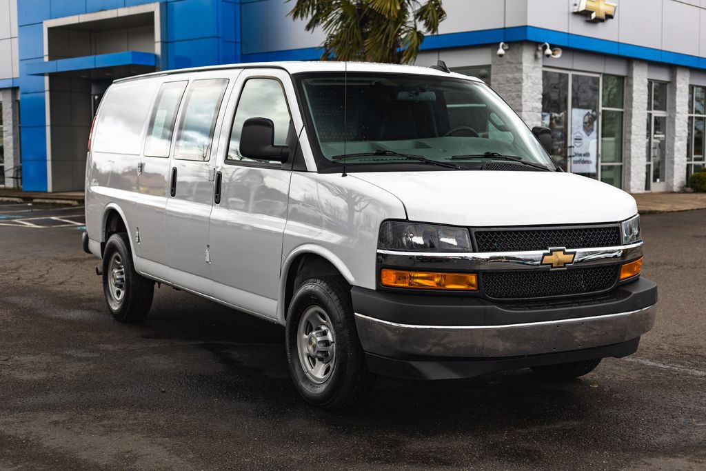 Used 2024 Chevrolet Express 2500 w/ Driver Convenience Package image 6