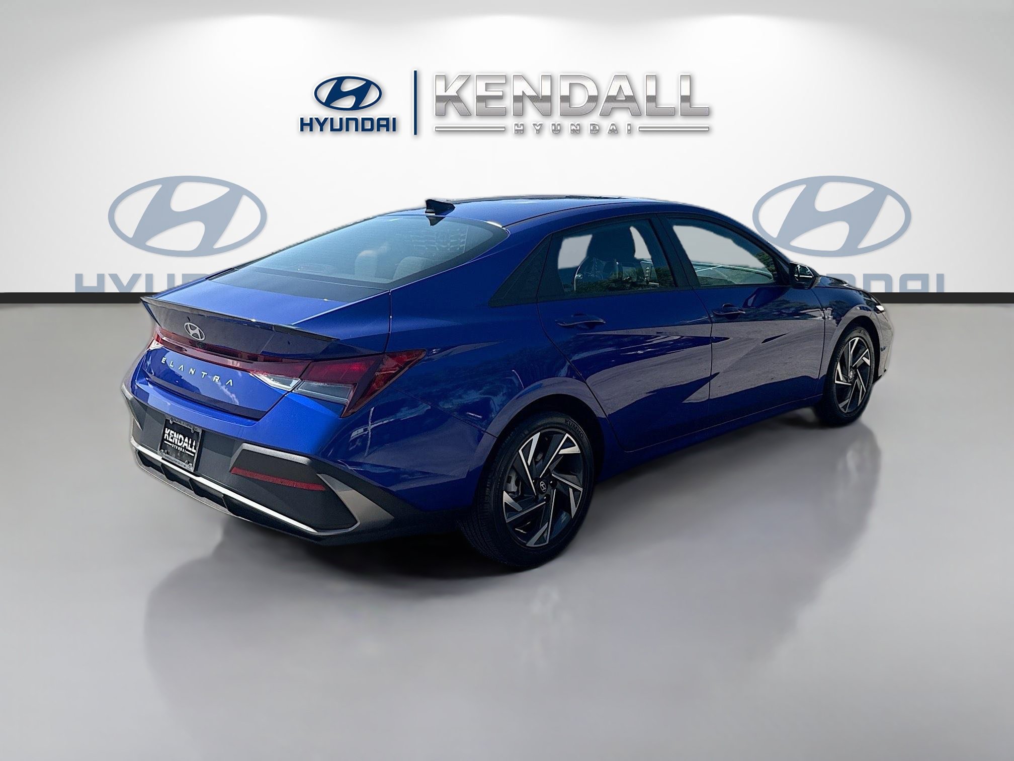 Certified 2025 Hyundai Elantra Sport FWD image 6