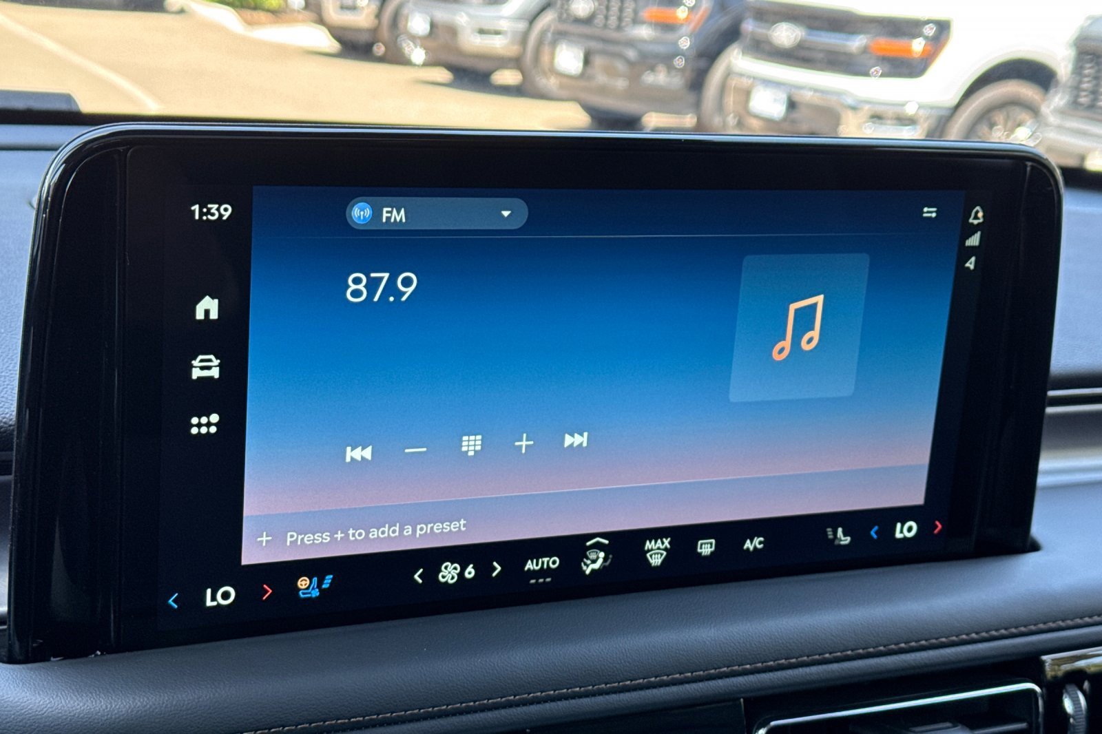 New 2025 Lincoln Aviator 2WD w/ Equipment Group 101A image 18