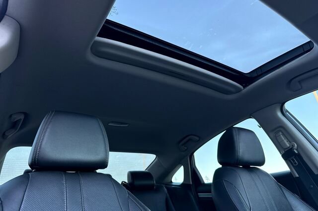 Used 2016 Honda Civic Touring image 16