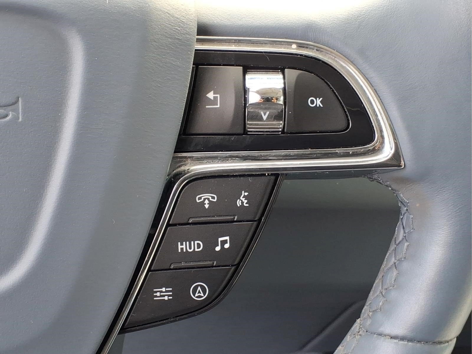 Certified 2023 Lincoln Navigator Black Label AWD/4WD image 11