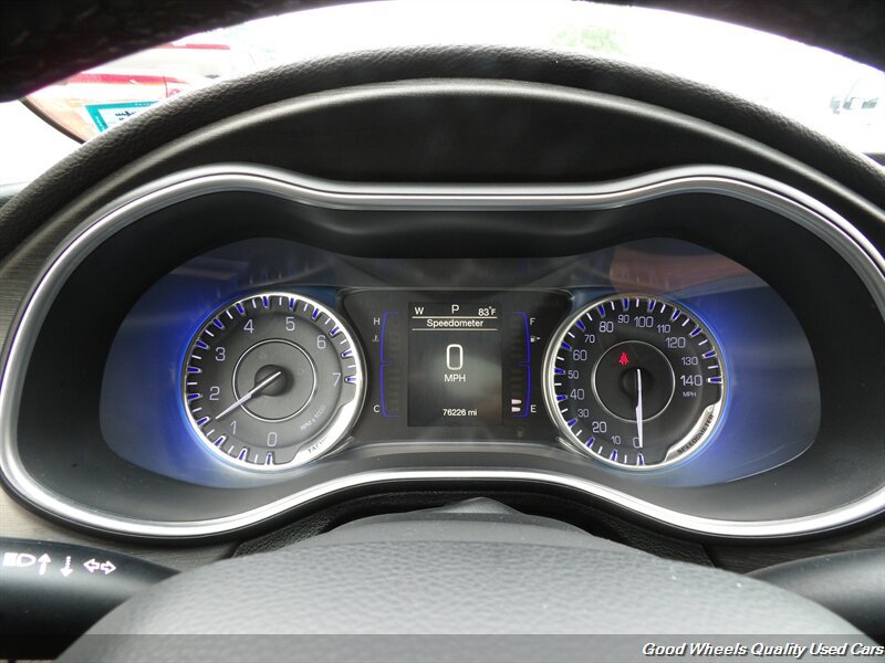 Used 2016 Chrysler 200 Limited w/ Anniversary Edition FWD image 17