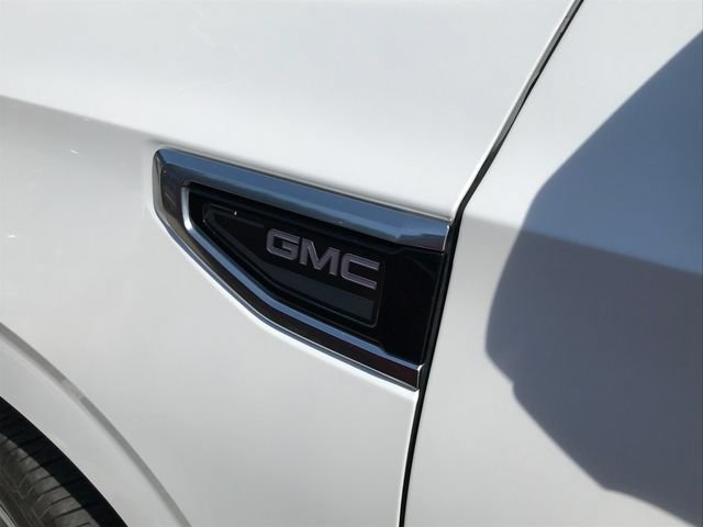 Used 2021 GMC Yukon Denali w/ Denali Premium Package AWD/4WD image 6