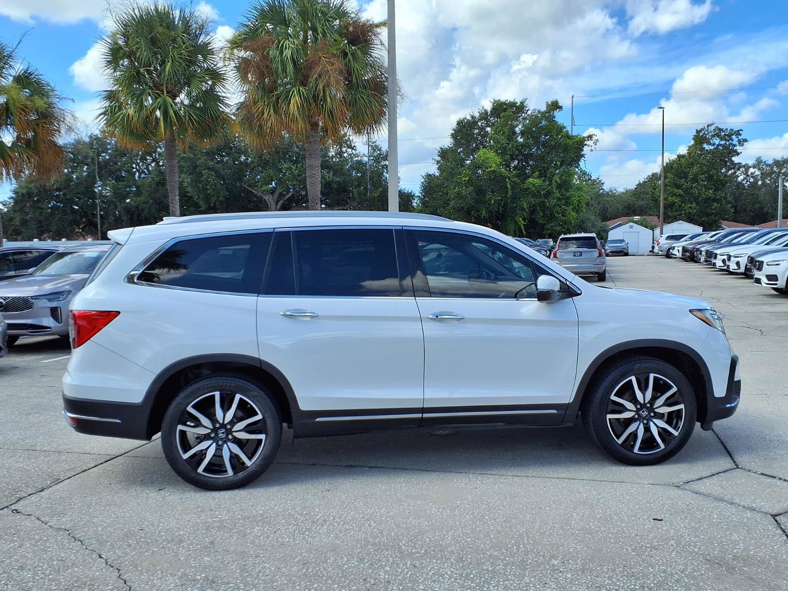 Used 2021 Honda Pilot Touring image 8