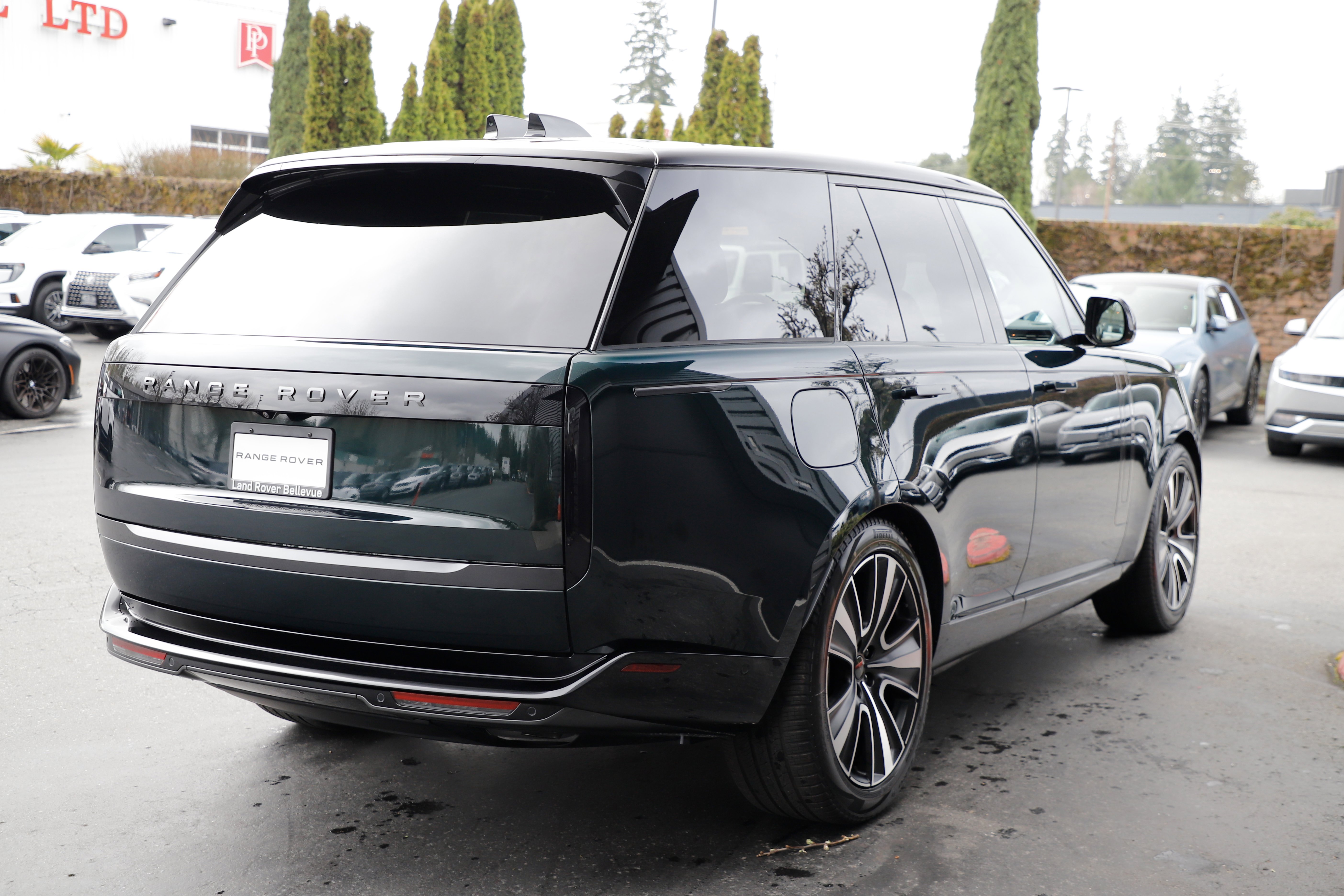 New 2026 Land Rover Range Rover SE image 6