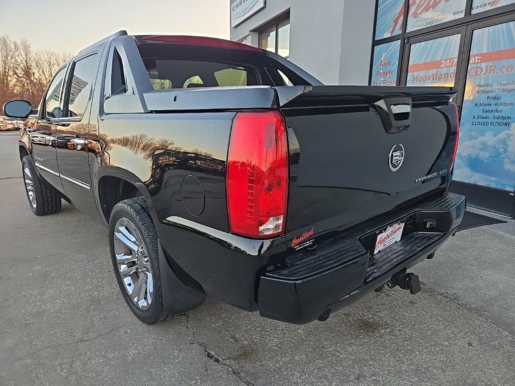 Used 2007 Cadillac Escalade EXT w/ Information Package image 7