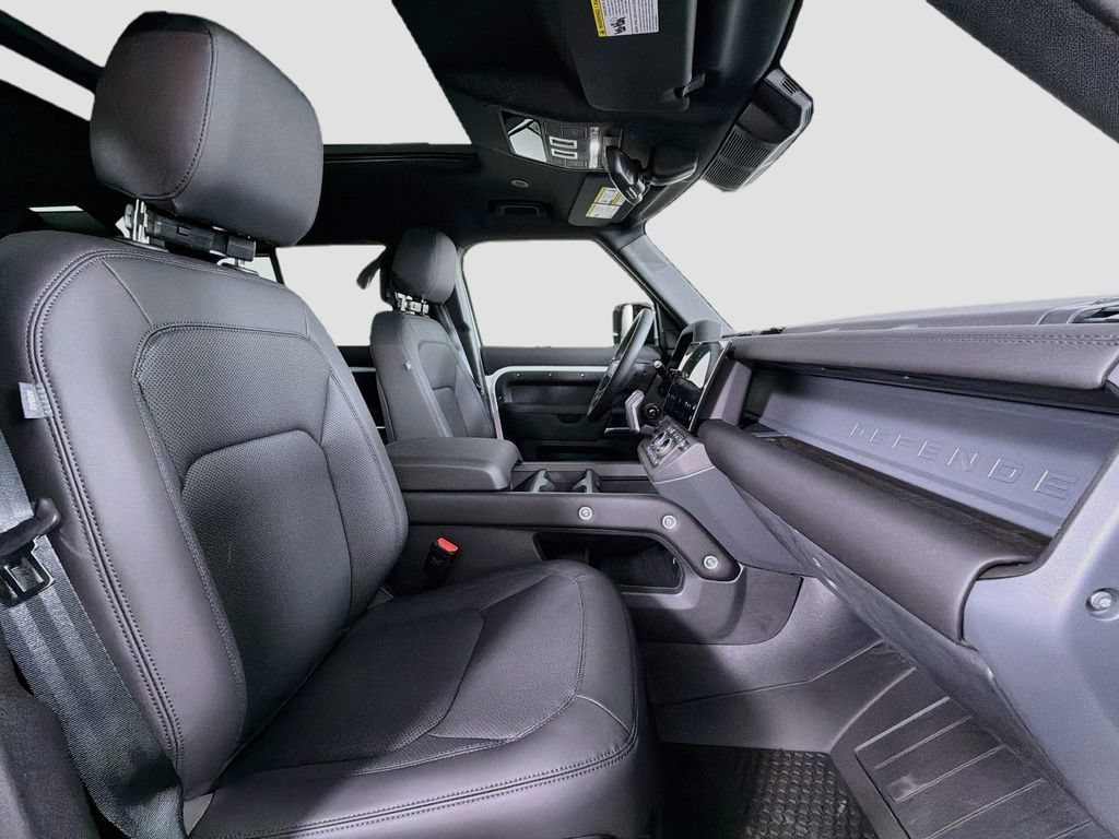 New 2026 Land Rover Defender 110 X-Dynamic SE AWD/4WD image 30