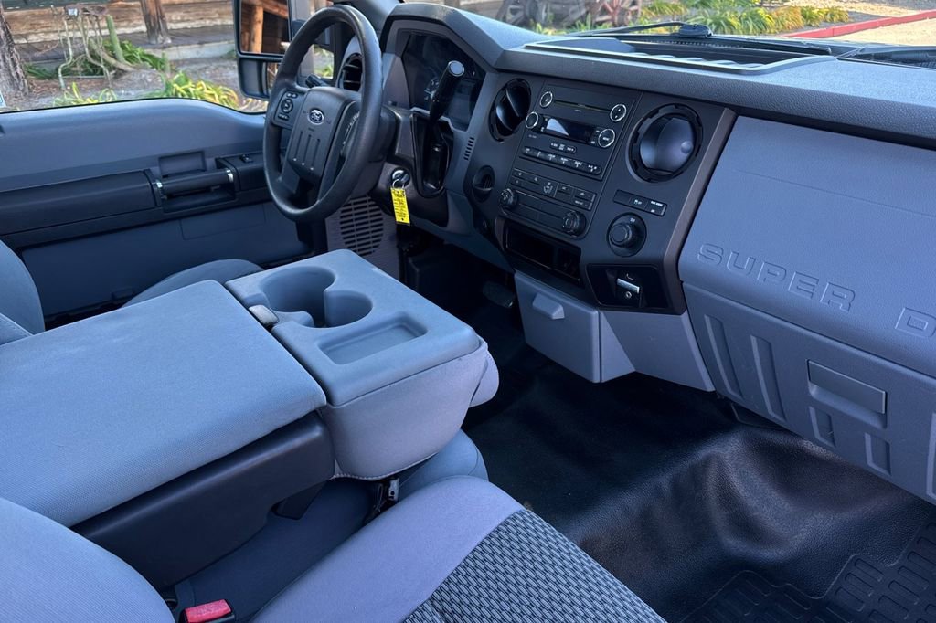 Used 2016 Ford F250 XL w/ Power Equipment Group image 16