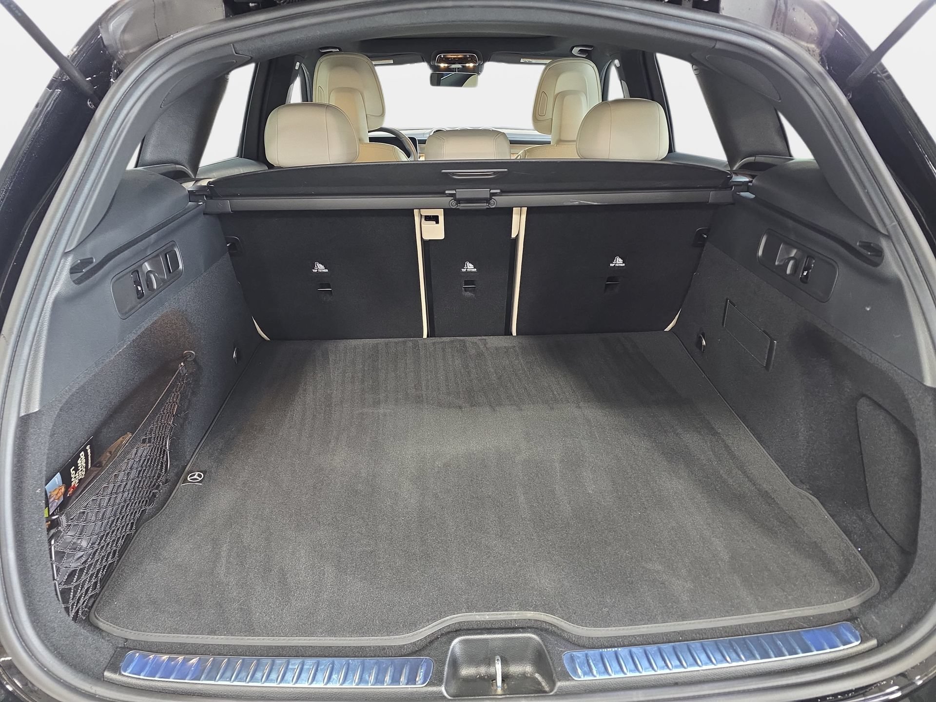 Used 2024 Mercedes-Benz GLC 300 4MATIC image 12