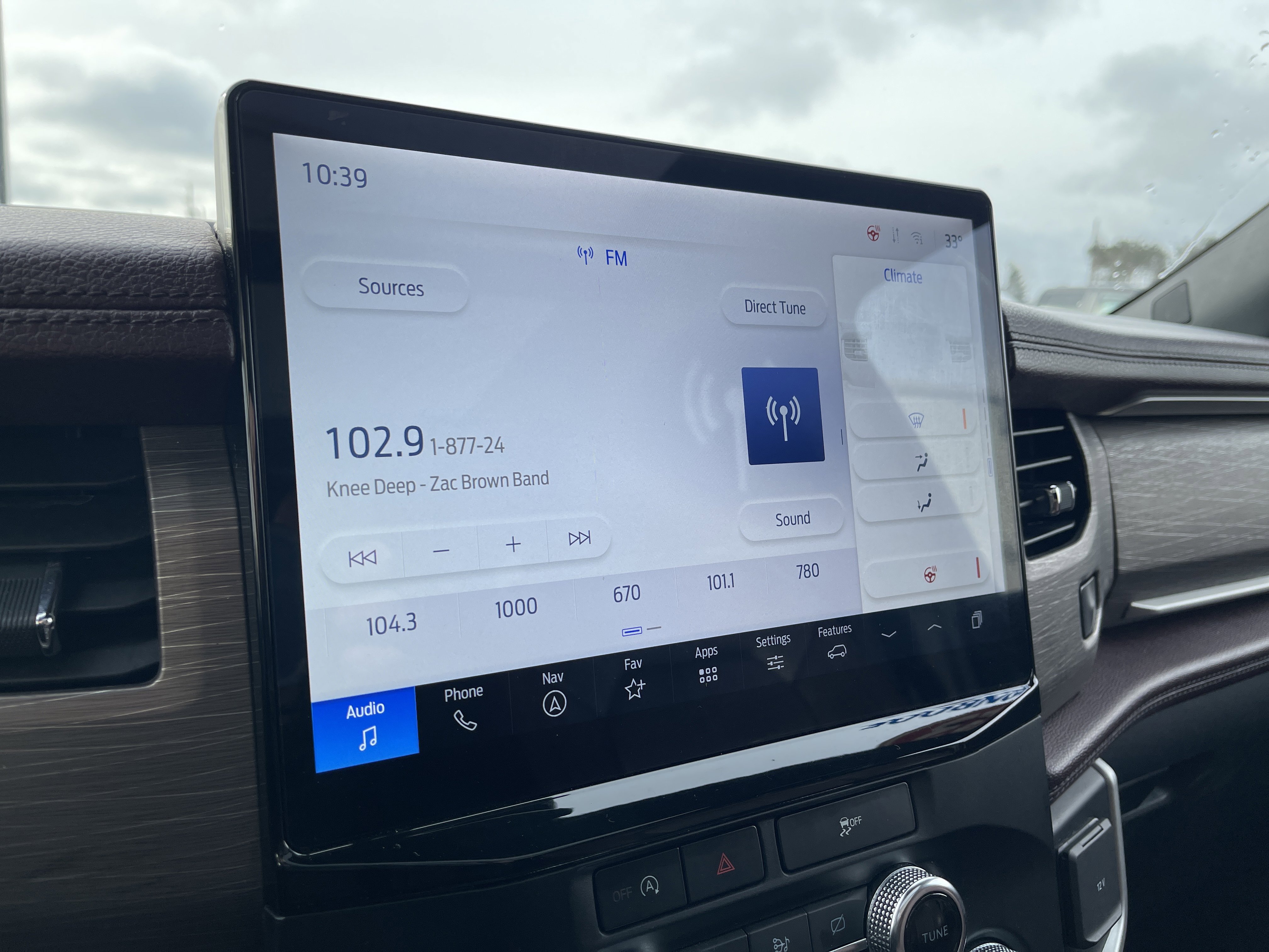 Used 2023 Ford Expedition Max Limited image 24