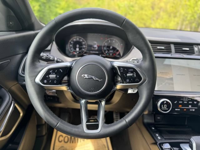 Certified 2024 Jaguar E-PACE R-Dynamic SE AWD/4WD image 22