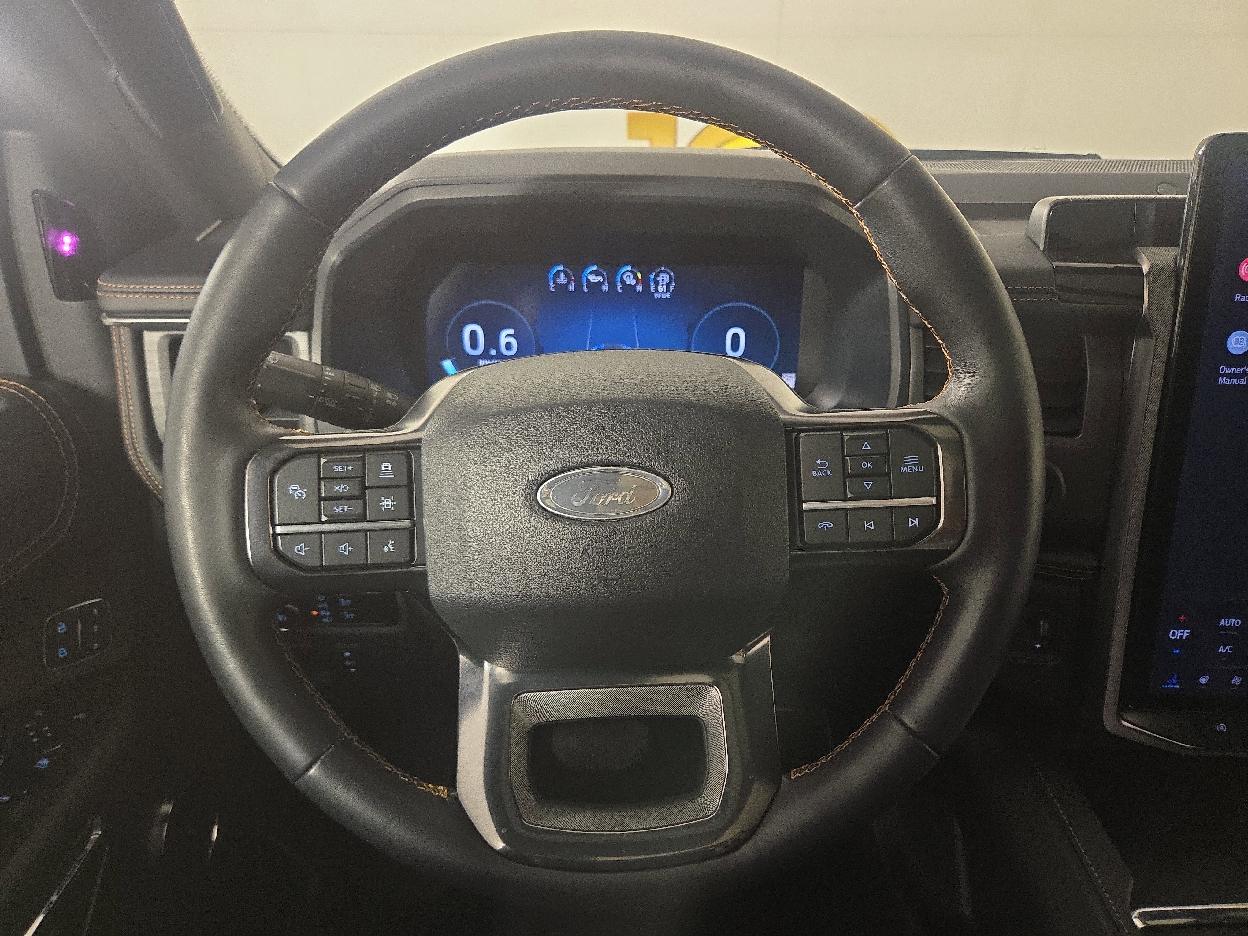 Used 2024 Ford Expedition Max Platinum AWD/4WD image 15