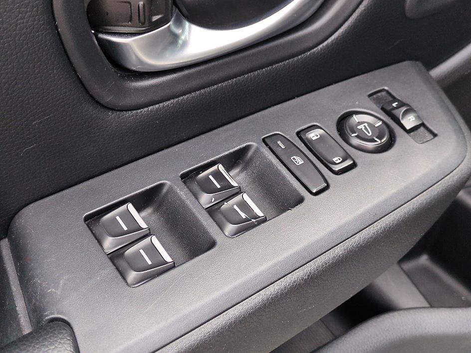 Used 2024 Honda Pilot Touring image 13