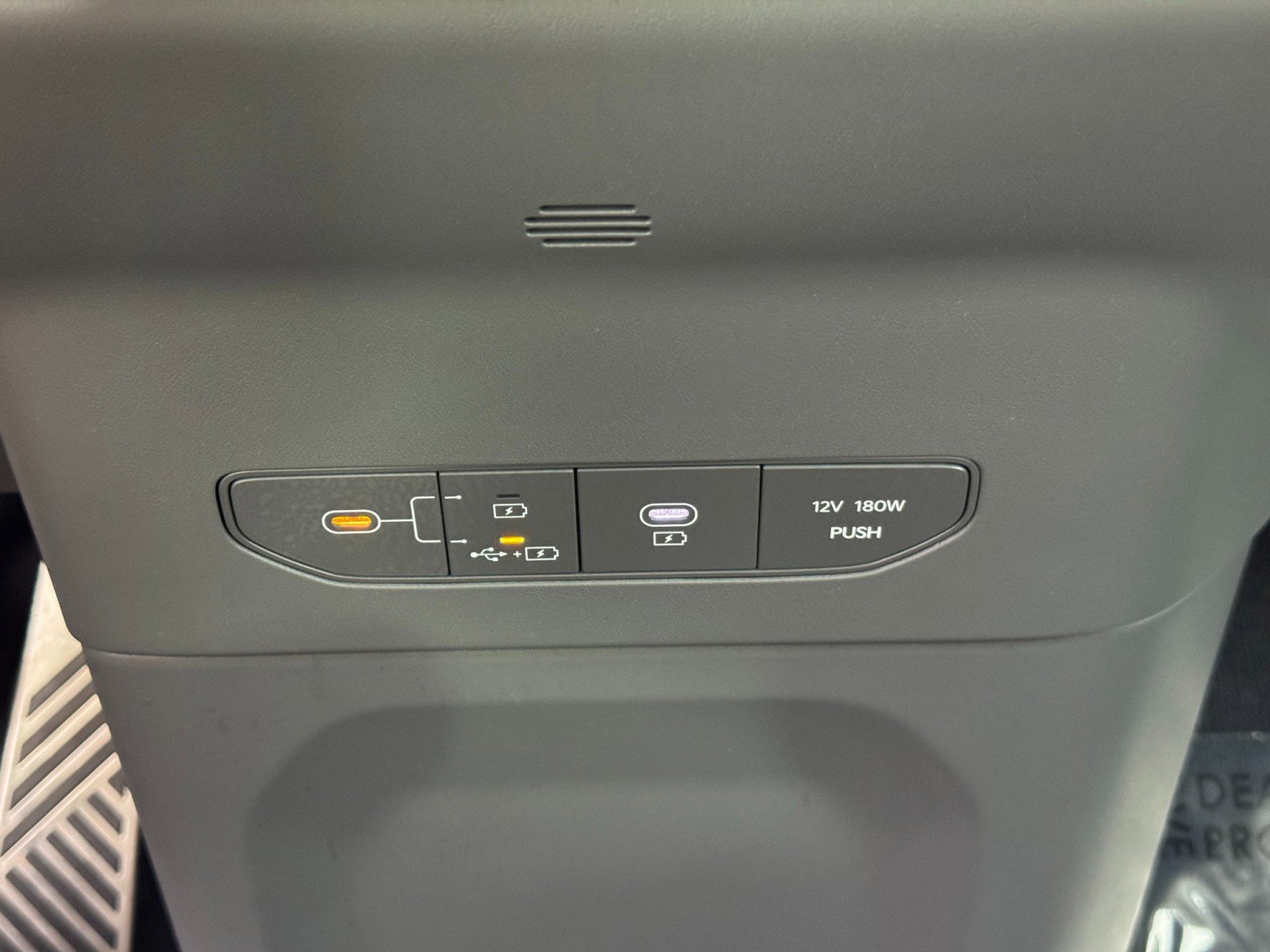 Used 2024 Kia EV9 GT-Line image 31