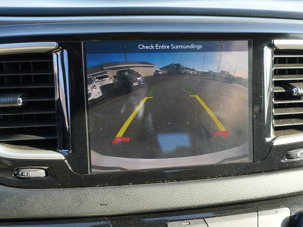 Used 2018 Chrysler Pacifica Touring Plus image 28