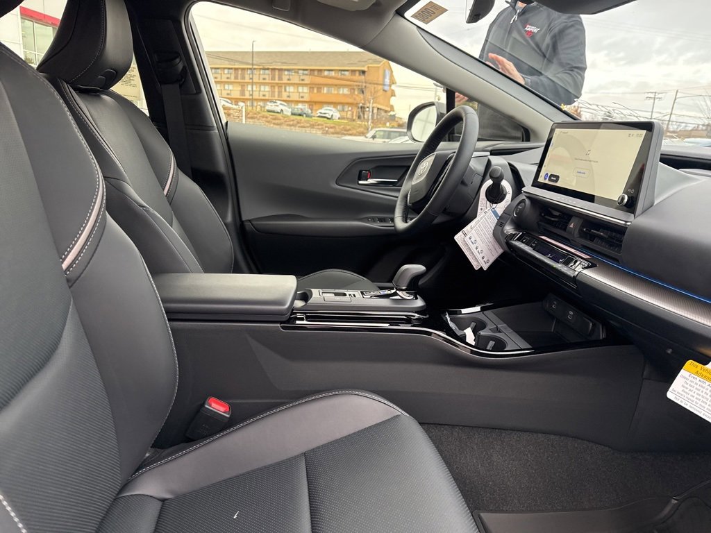 New 2026 Toyota Prius XLE image 4