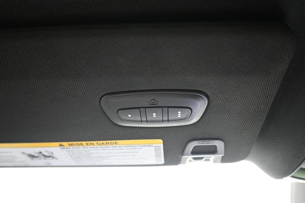 Used 2023 Jeep Grand Cherokee Overland w/ Advanced Protech Group III AWD/4WD image 34