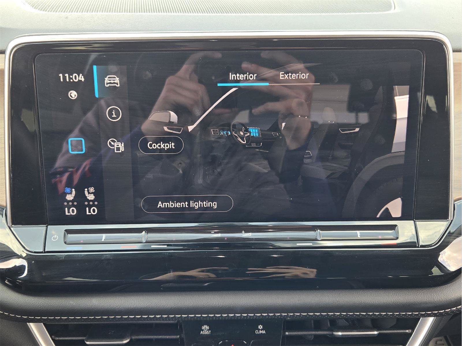 Used 2024 Volkswagen Atlas SE FWD image 15