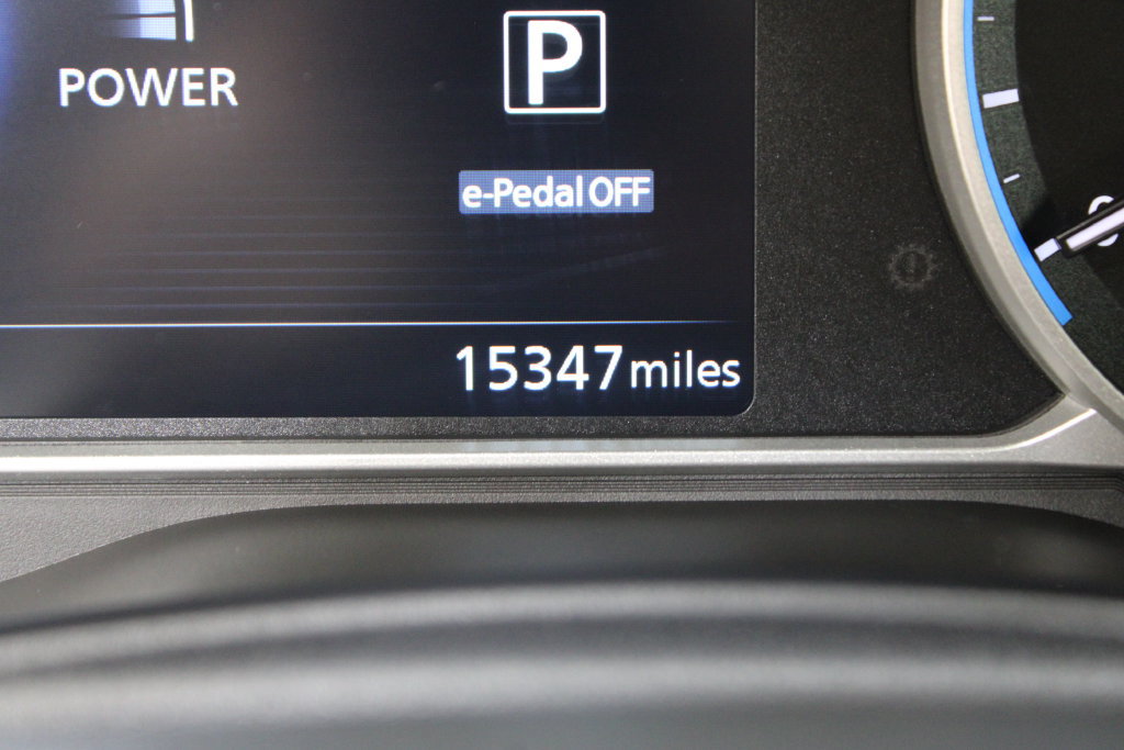 Used 2025 Nissan Leaf S FWD image 11