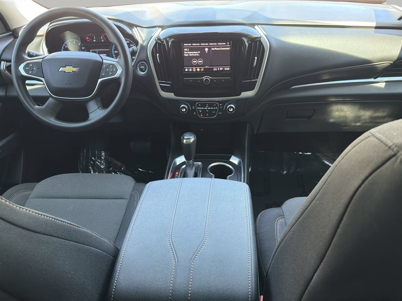 Used 2020 Chevrolet Traverse LS AWD/4WD image 12