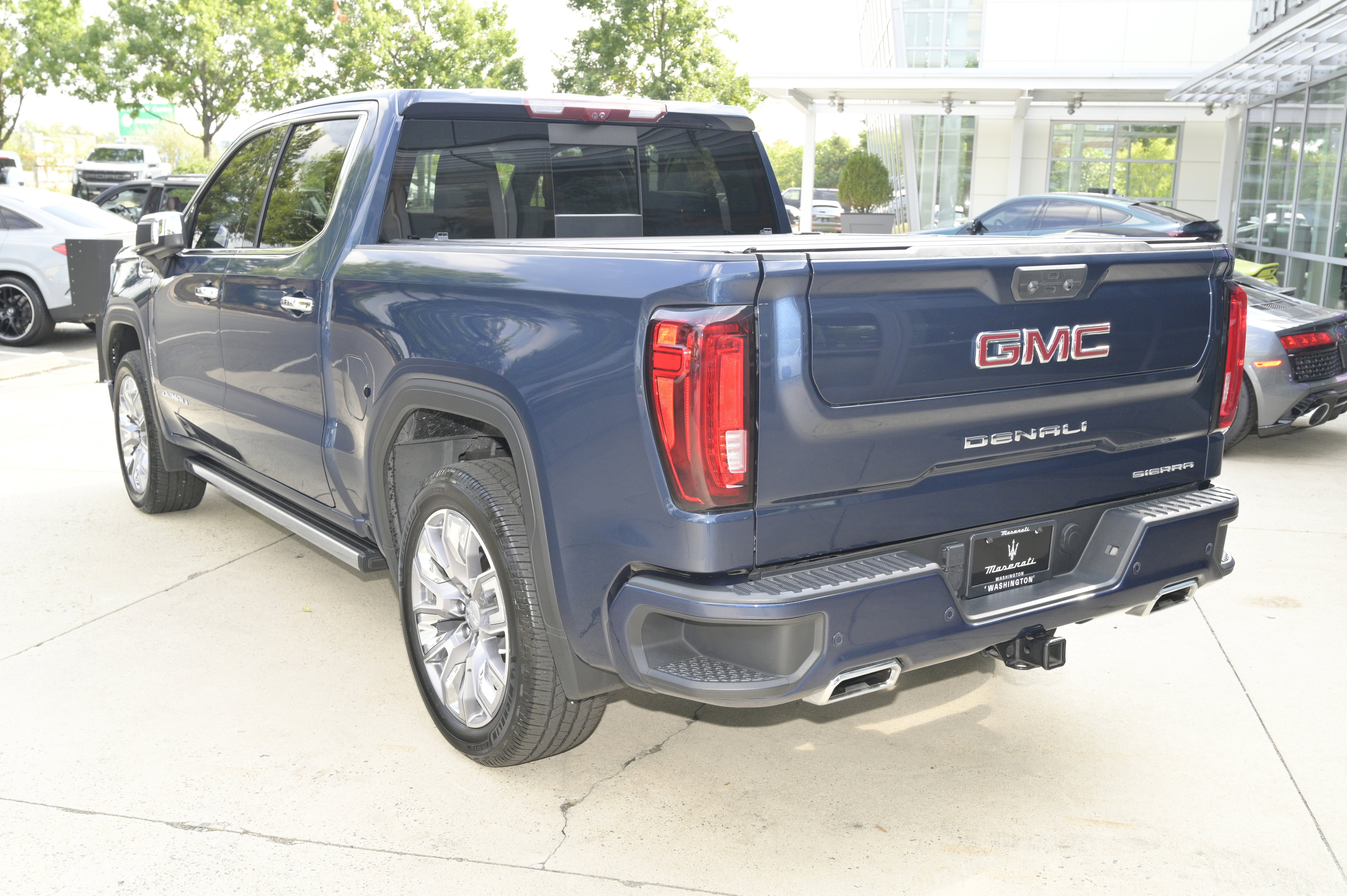 Used 2023 GMC Sierra 1500 Denali w/ Denali Reserve Package image 7