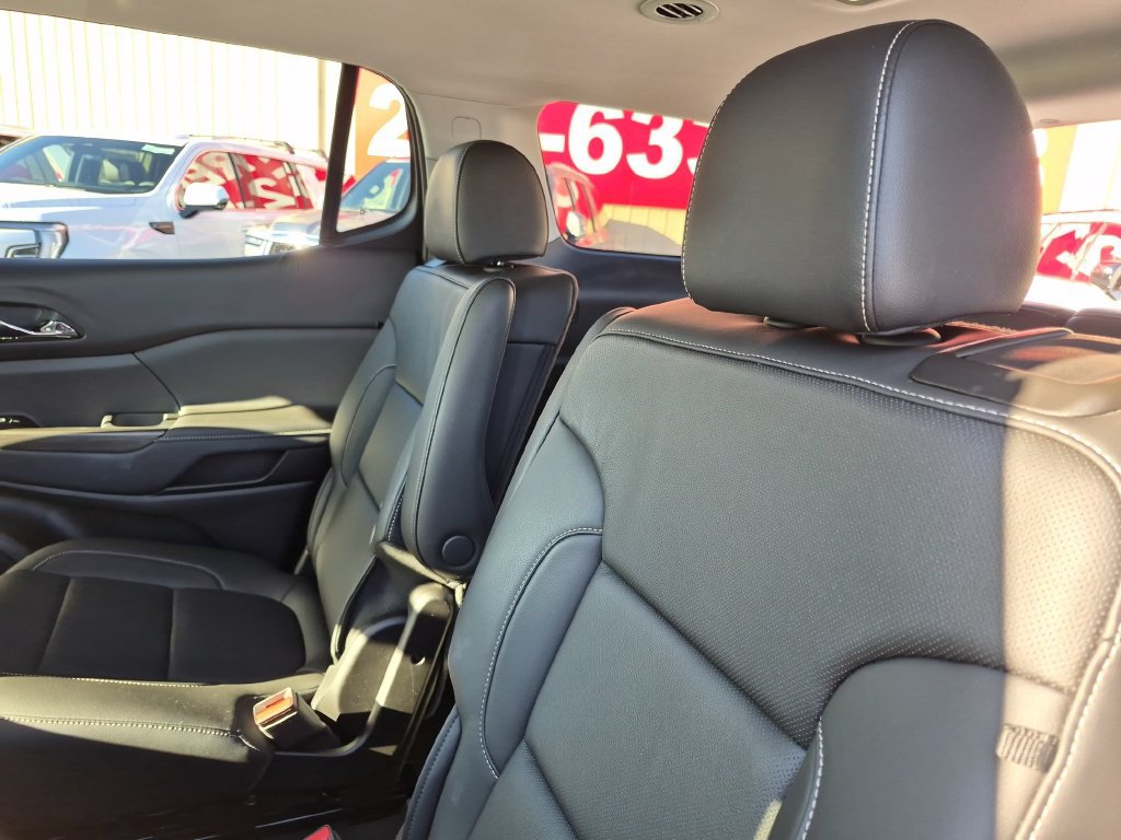 Used 2023 GMC Acadia SLT w/ Technology Package FWD image 27