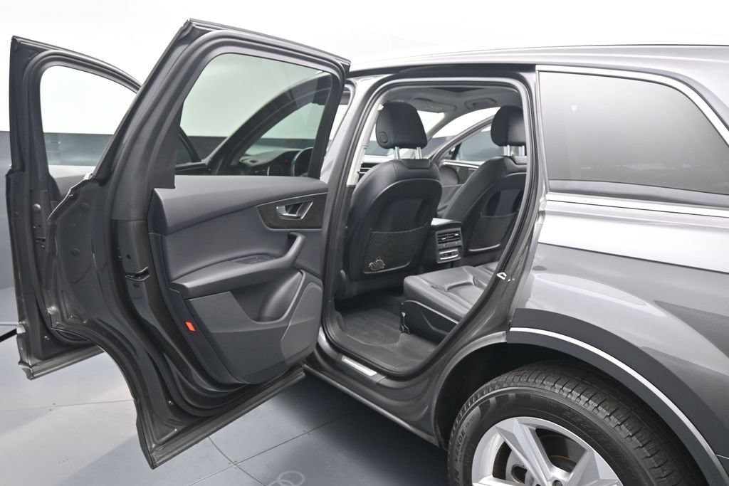 Used 2024 Audi Q7 2.0T Premium AWD/4WD image 18
