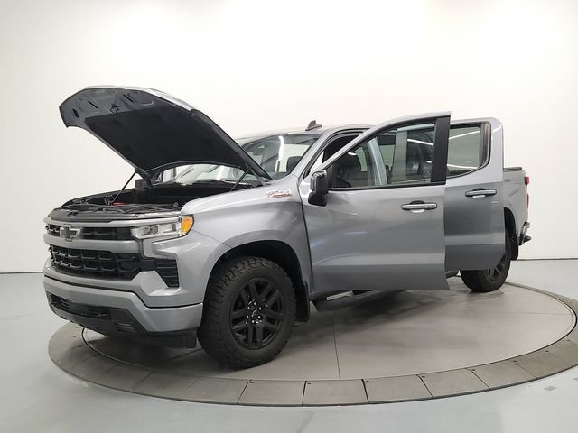 Used 2024 Chevrolet Silverado 1500 RST w/ Z71 Off-Road Package AWD/4WD image 11