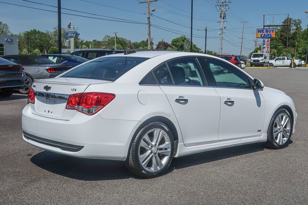 Used 2015 Chevrolet Cruze LTZ w/ Sun, Sound and Sport Package FWD image 7