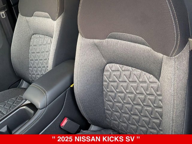 Used 2025 Nissan Kicks SV AWD/4WD image 14