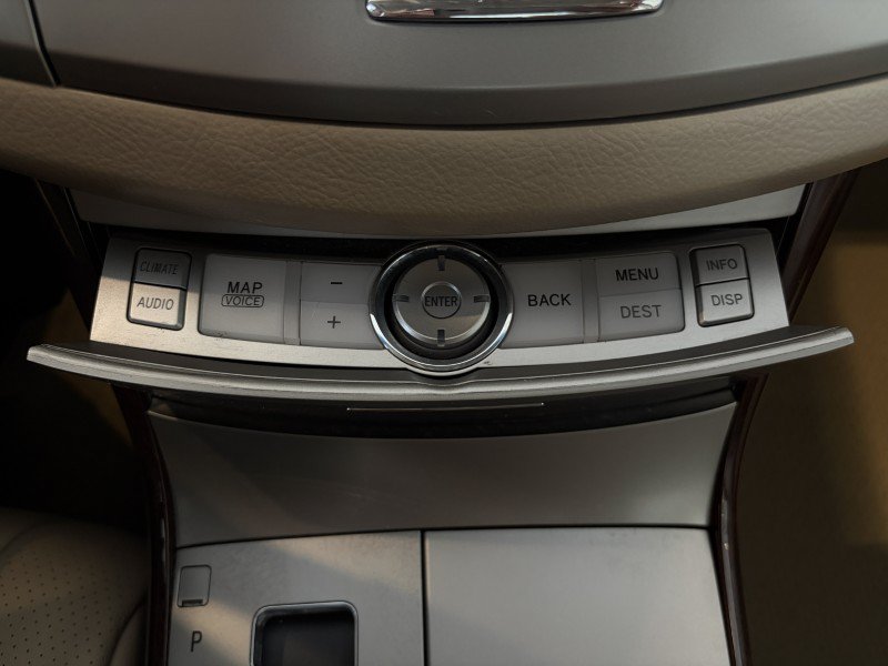 Used 2009 Toyota Avalon Limited FWD image 39