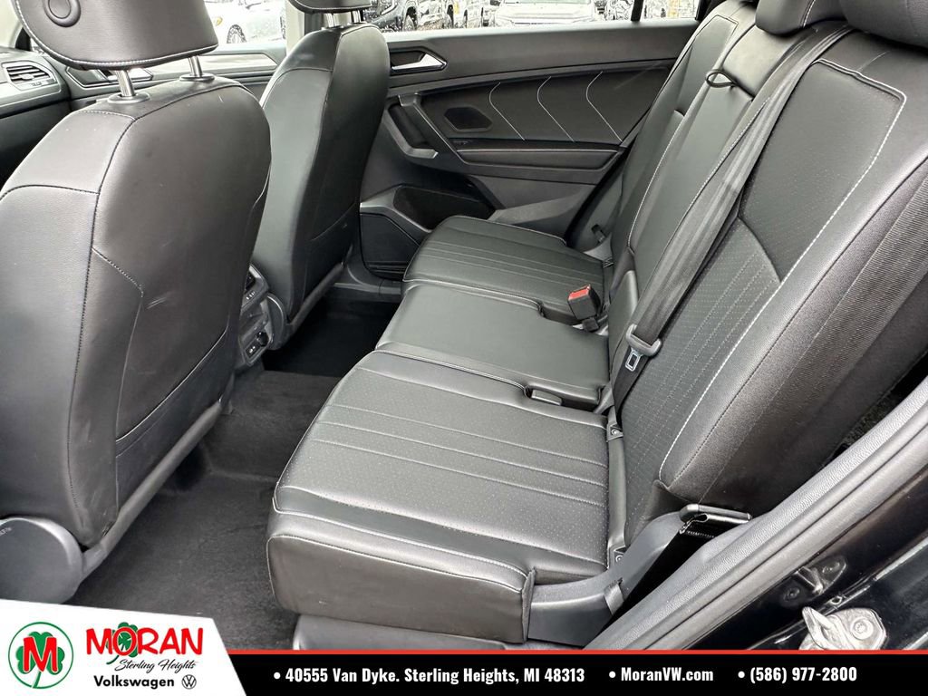 Used 2023 Volkswagen Tiguan SE AWD/4WD image 13