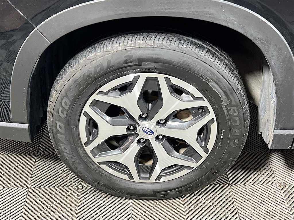 Used 2023 Subaru Forester Premium image 28