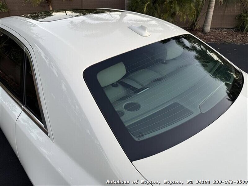 Used 2010 Rolls-Royce Ghost RWD image 23