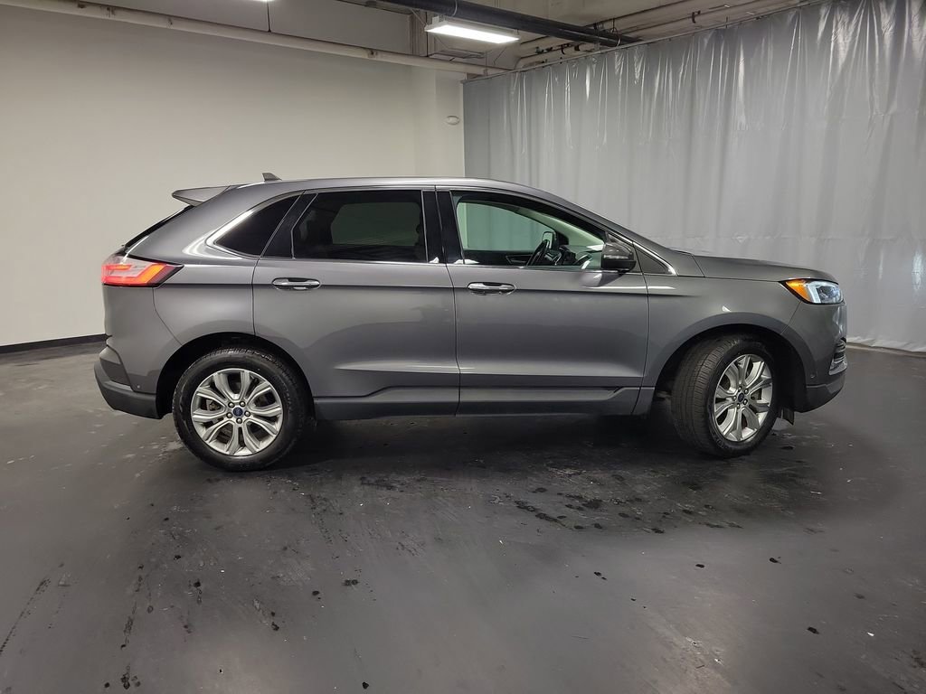 Used 2021 Ford Edge Titanium w/ Equipment Group 301A image 9