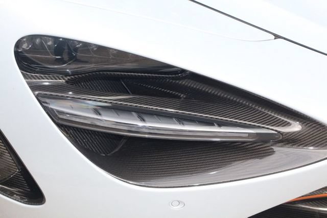 Used 2020 McLaren 720S Spider RWD image 9