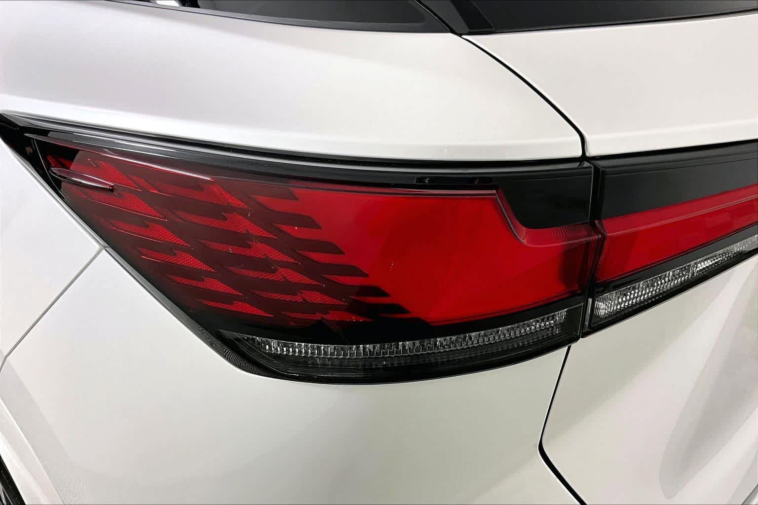 Certified 2024 Lexus RX 350 FWD w/ Technology Package image 26