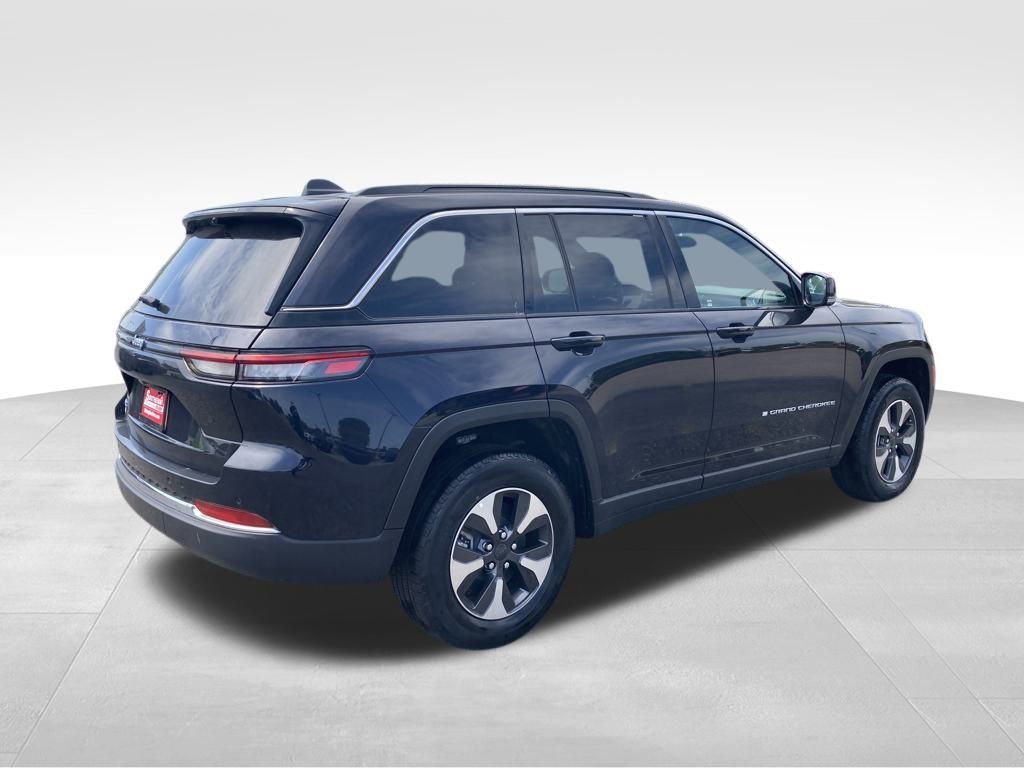 New 2024 Jeep Grand Cherokee Limited 4xe w/ Luxury Tech Group II image 5