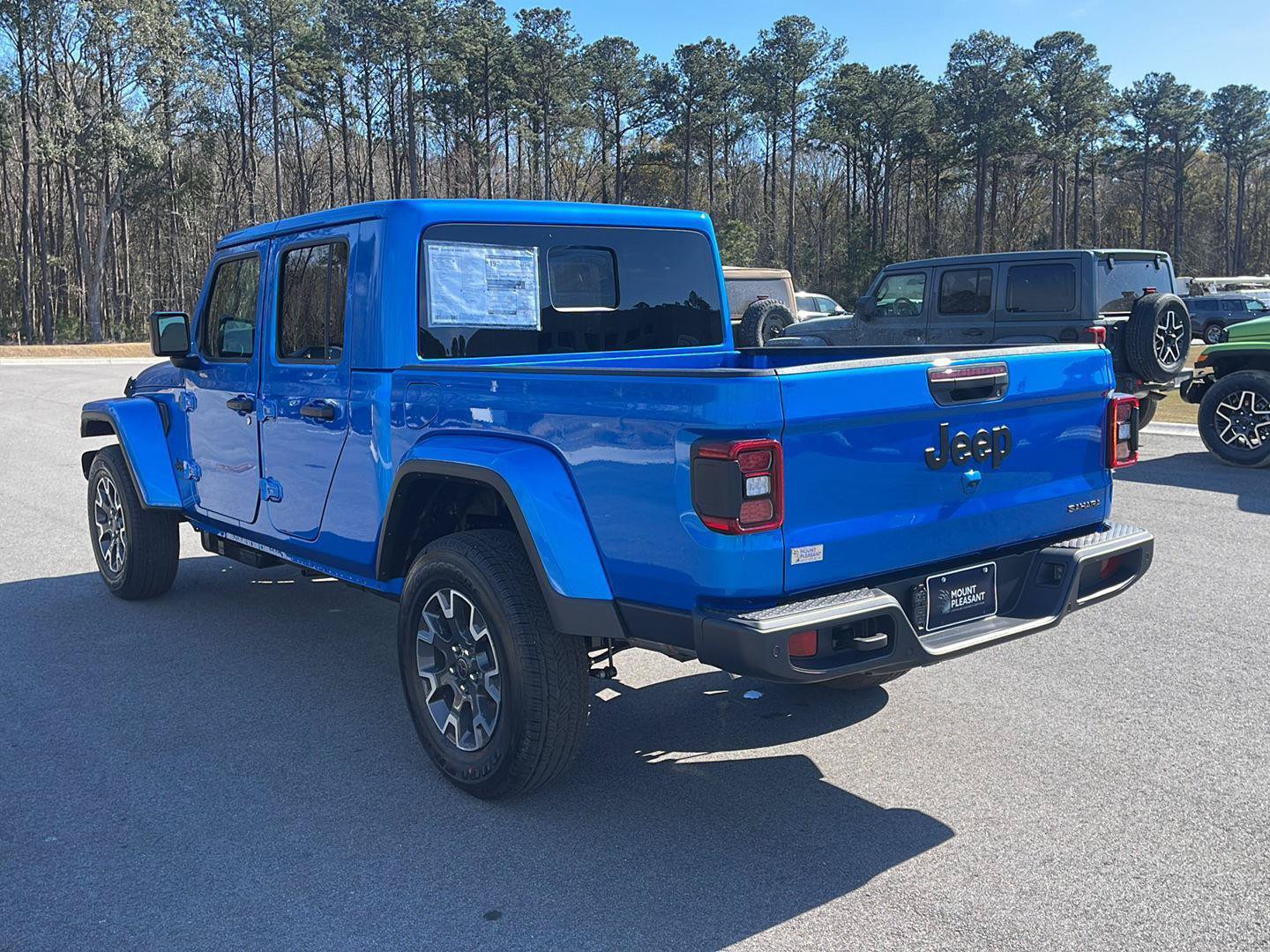 New 2026 Jeep Gladiator Sport AWD/4WD image 5