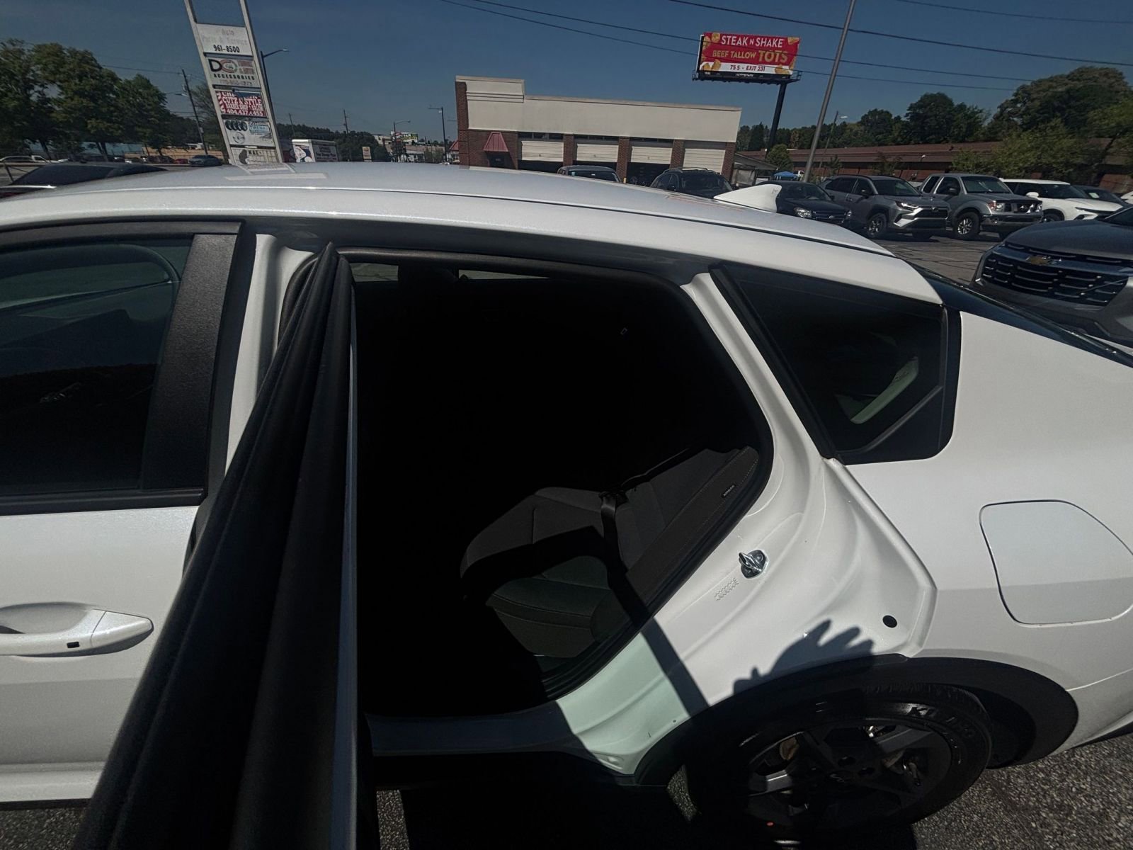 Used 2025 Kia K4 FWD image 26