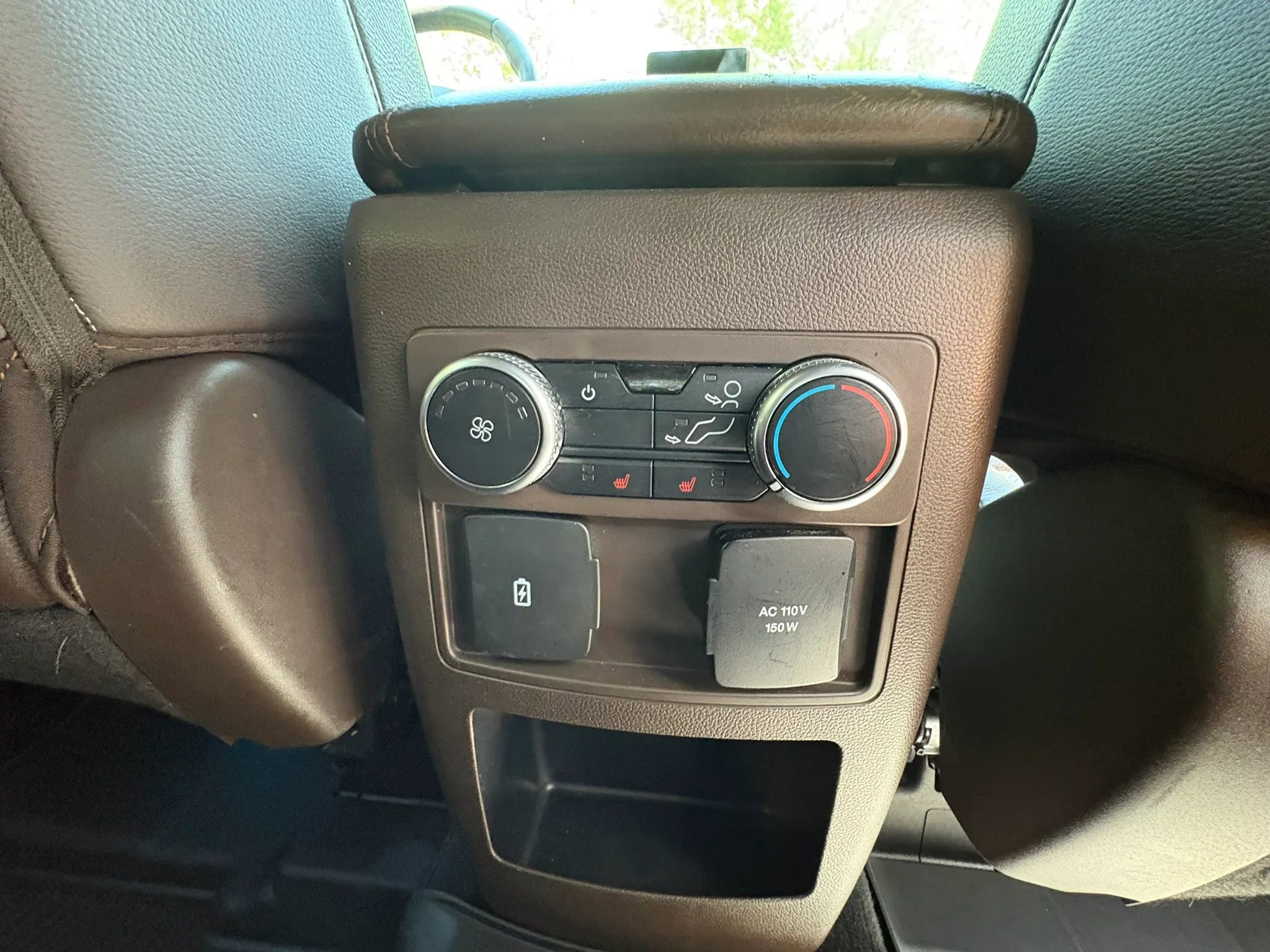 Used 2021 Ford Explorer King Ranch w/ Premium Technology Package AWD/4WD image 18