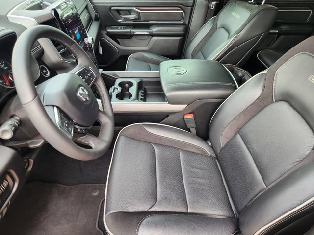 Used 2025 RAM 1500 Laramie AWD/4WD image 13