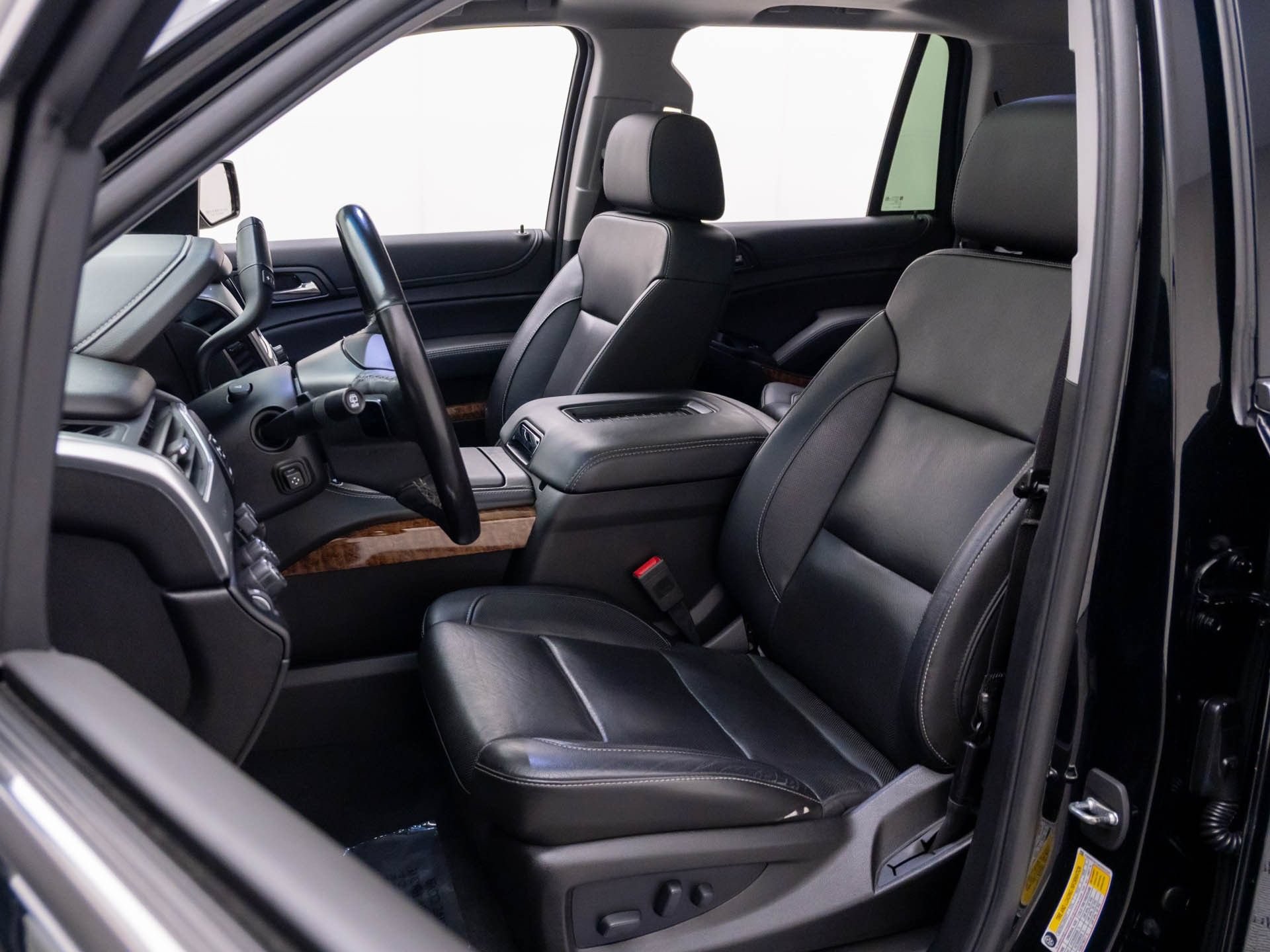 Used 2019 Chevrolet Tahoe Premier AWD/4WD image 15