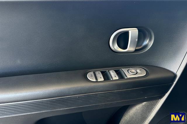 Used 2022 Hyundai Ioniq 5 SE image 11