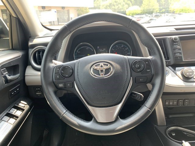 Used 2017 Toyota RAV4 Limited AWD/4WD image 18
