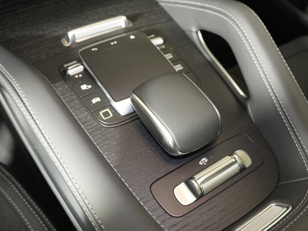 Certified 2026 Mercedes-Benz GLE 53 AMG 4MATIC Coupe image 23