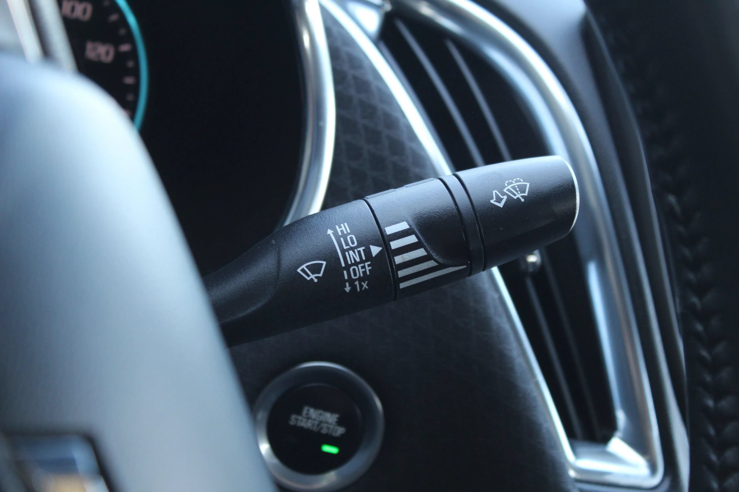 Used 2016 Chevrolet Malibu LT FWD image 28