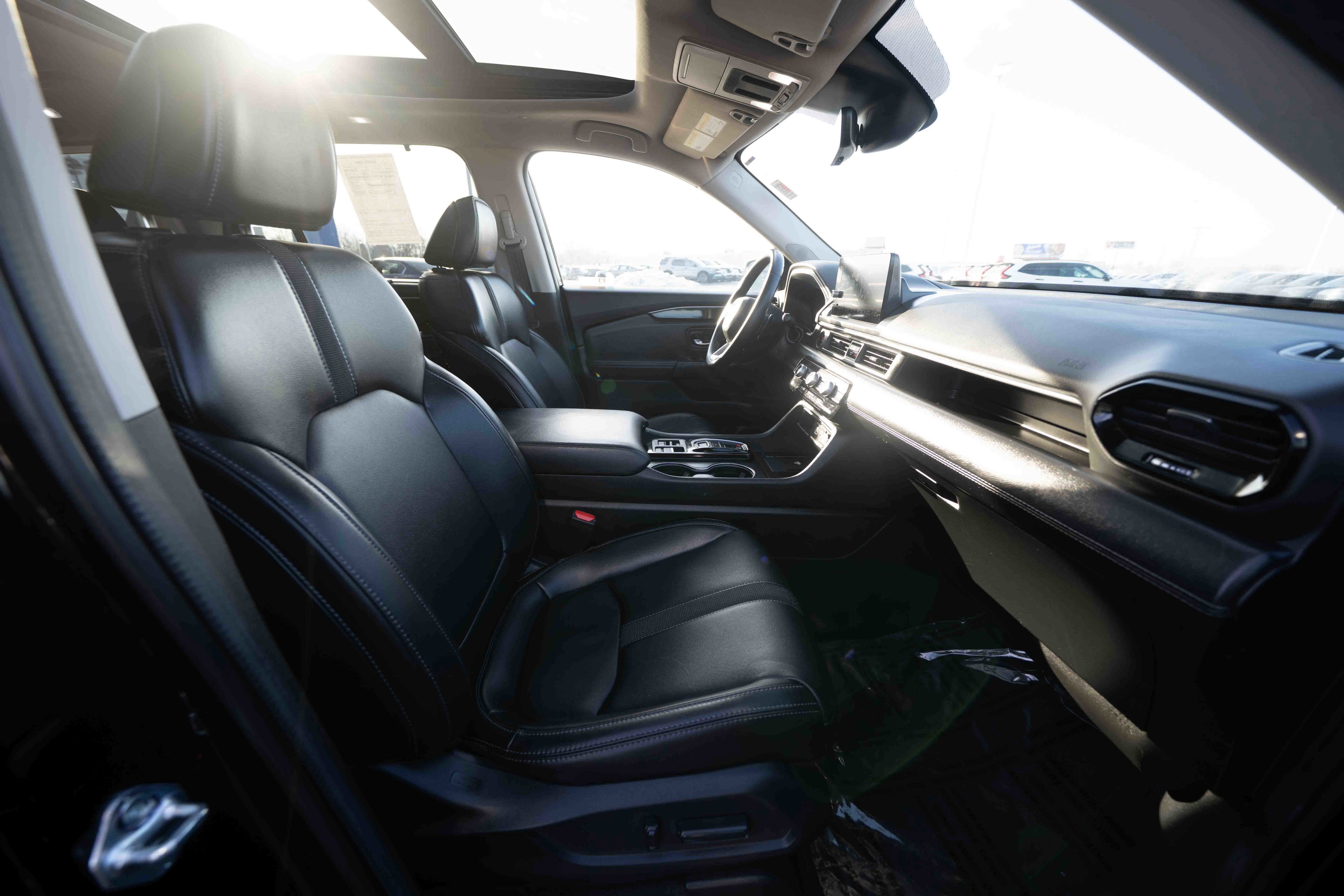 Used 2024 Honda Pilot Touring image 27